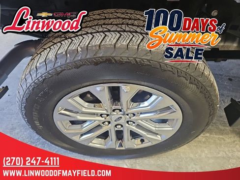 Used 2025 Ford F150 Lariat w/ Equipment Group 501A Mid AWD/4WD image 8
