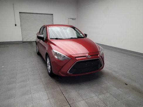 Used 2017 Toyota Yaris iA image 14