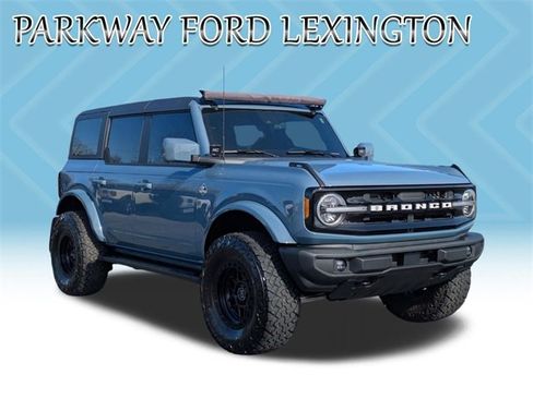 Used 2024 Ford Bronco Outer Banks image 3