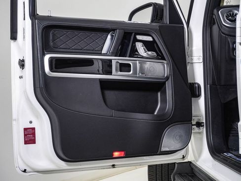 Used 2021 Mercedes-Benz G 550 image 27