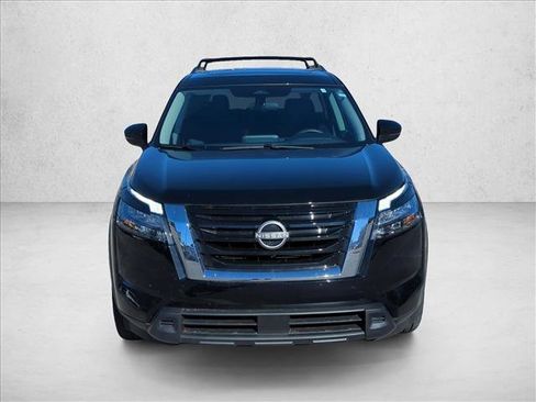 Certified 2025 Nissan Pathfinder SV w/ SV Premium Package image 2