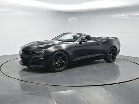 Used 2019 Chevrolet Camaro SS RWD image 1