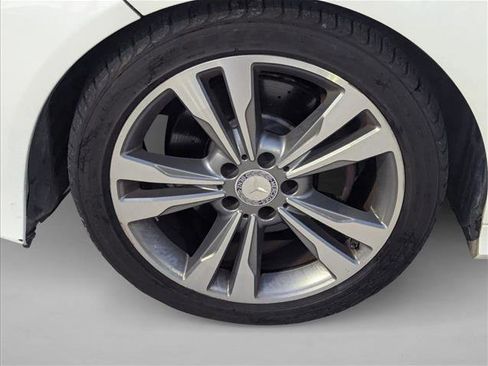 Used 2014 Mercedes-Benz E 350 Sedan image 5