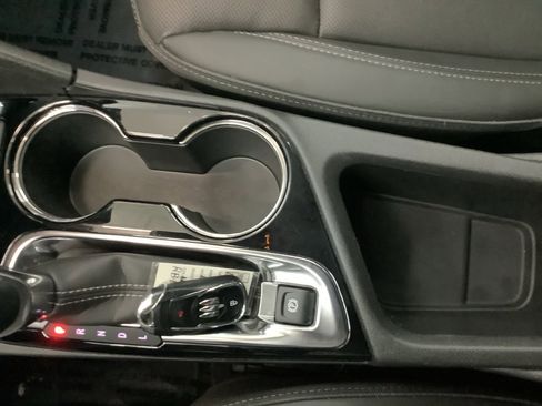 Used 2024 Buick Encore GX Sport Touring image 22