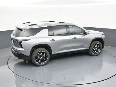 New 2026 Chevrolet Traverse High Country w/ LPO, Floor Liner Package FWD image 61