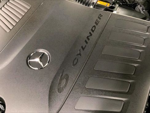 Used 2025 Mercedes-Benz S 500 S 500 image 32