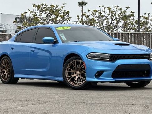 Used 2018 Dodge Charger SXT Plus w/ Performance Handling Group RWD image 2