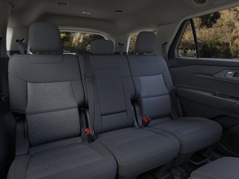 Used 2026 Ford Explorer Active RWD image 13
