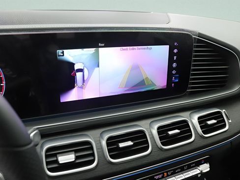 Certified 2022 Mercedes-Benz GLS 450 4MATIC image 13