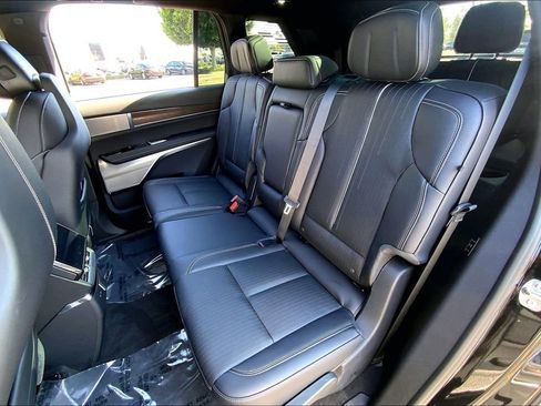 New 2026 Cadillac Vistiq Sport image 27