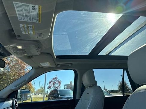 Used 2021 Ford Expedition Platinum image 23