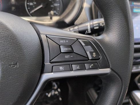 Certified 2022 Nissan Kicks SV FWD image 24