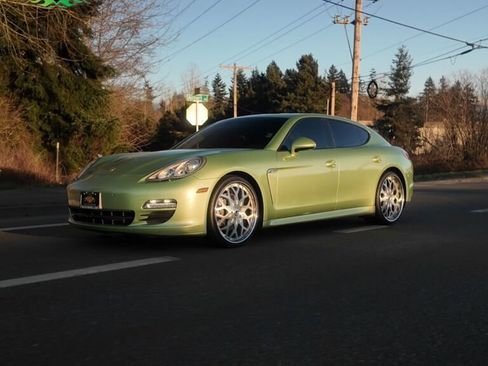 Used 2011 Porsche Panamera 4 image 1