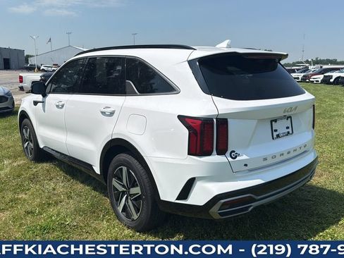 Used 2022 Kia Sorento S FWD image 6