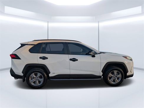 Used 2025 Toyota RAV4 XLE image 2