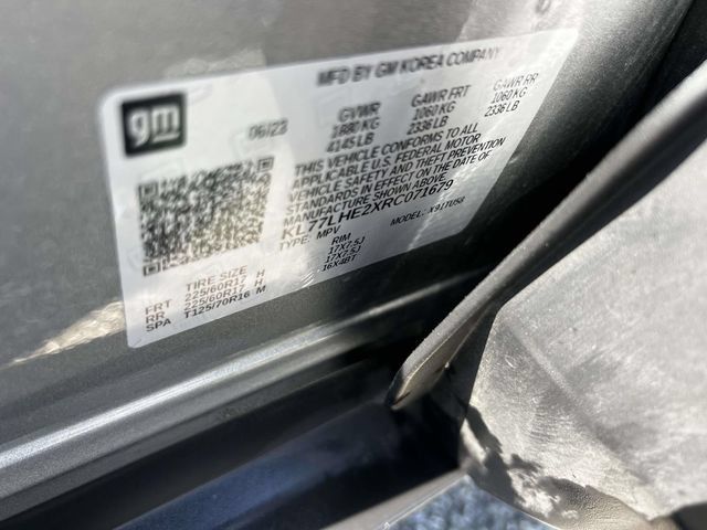 Used 2024 Chevrolet Trax LT w/ Driver Confidence Package FWD image 19