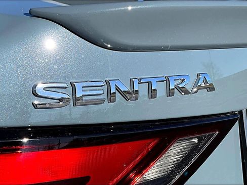 New 2025 Nissan Sentra SR image 15