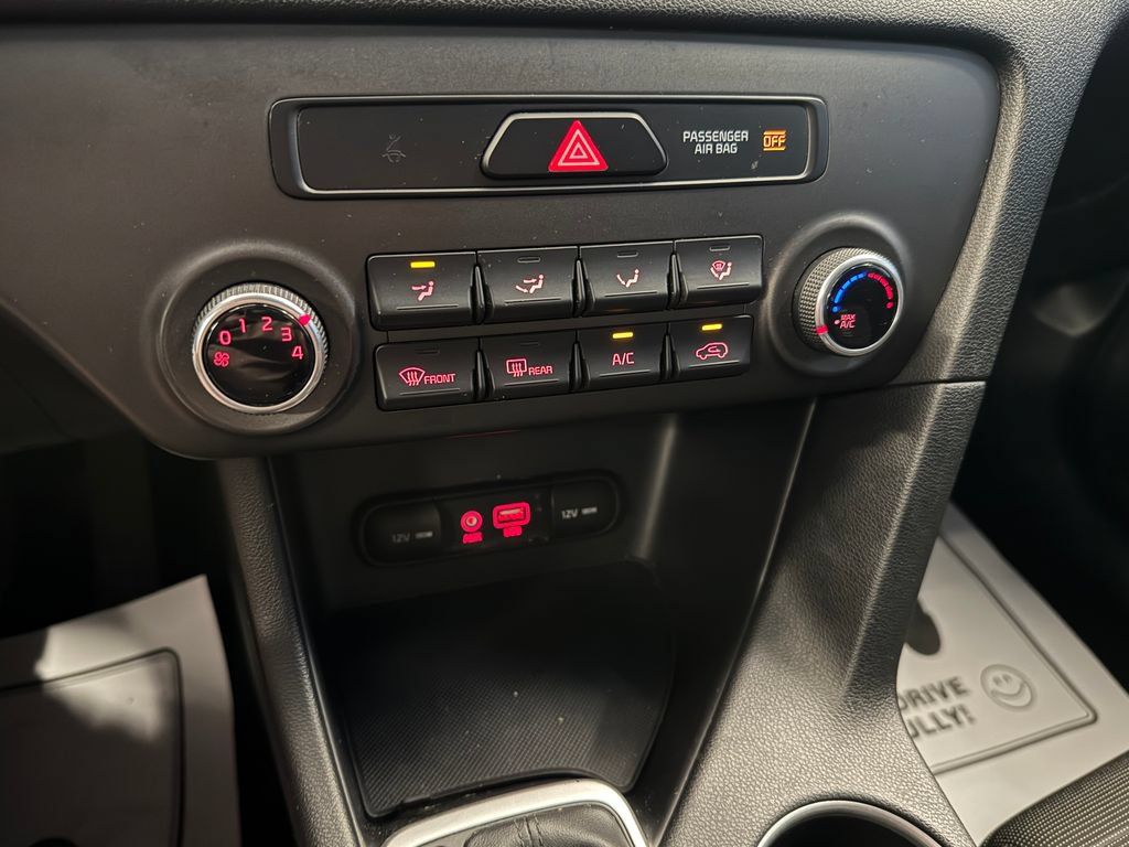 Used 2018 Kia Sportage LX AWD/4WD image 15