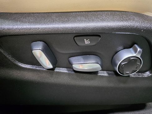 Used 2019 Cadillac XT4 Sport FWD image 27