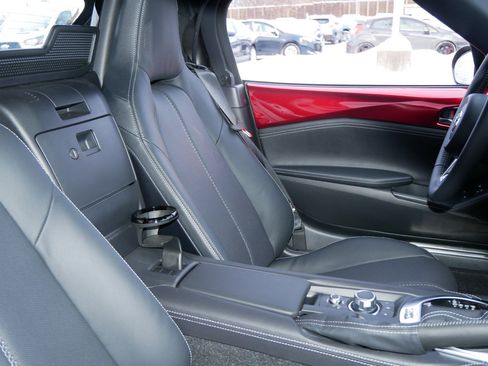 Used 2025 MAZDA MX-5 Miata Grand Touring image 14