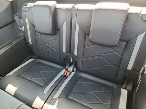 New 2026 Volkswagen Atlas Peak Edition AWD/4WD image 9