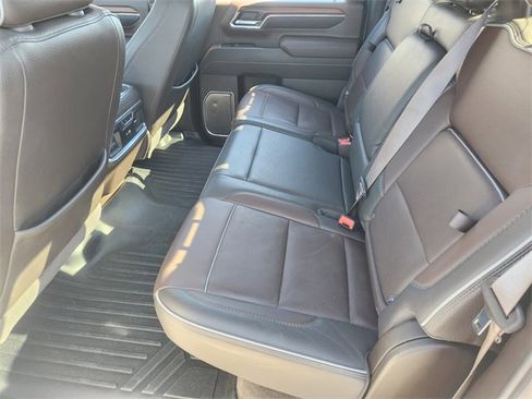 Used 2024 GMC Sierra 2500 Denali w/ Denali Reserve Package image 30