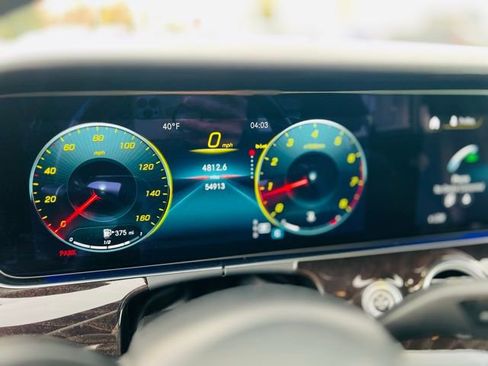 Used 2023 Mercedes-Benz E 350 4MATIC Sedan image 16