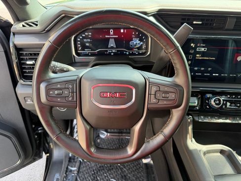 Used 2024 GMC Sierra 2500 AT4 w/ AT4 Premium Plus Package AWD/4WD image 31