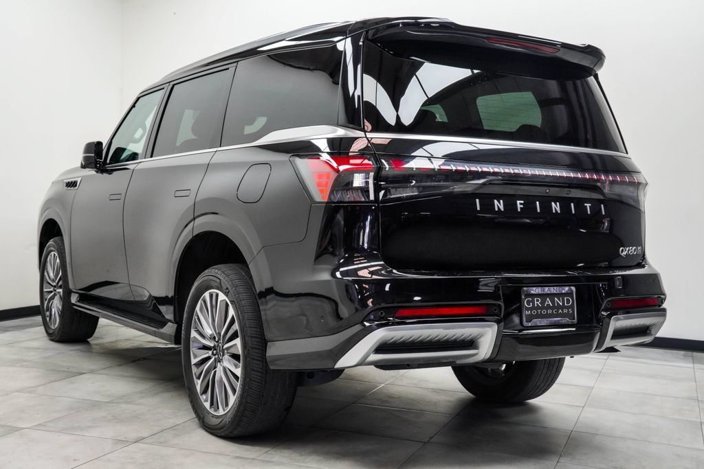 Used 2025 INFINITI QX80 Sensory AWD/4WD image 12