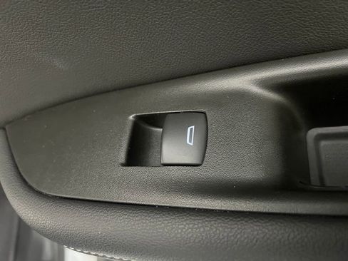 Used 2025 Chevrolet Blazer LT FWD image 20