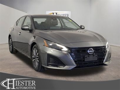 Used 2023 Nissan Altima 2.5 SV w/ SV Premium Package
