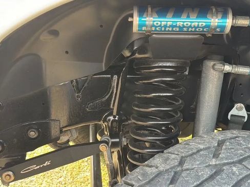 Used 2018 RAM 3500 Tradesman w/ Chrome Appearance Group image 10