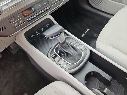 Used 2024 Hyundai Kona SEL FWD image 18
