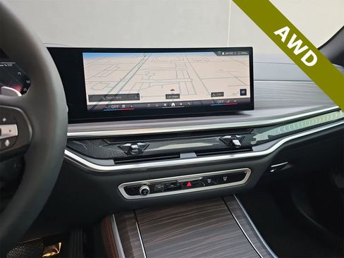 Used 2025 BMW X5 xDrive40i w/ Parking Assistance Package image 20