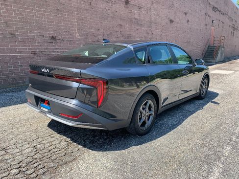 Used 2025 Kia K4 FWD image 5