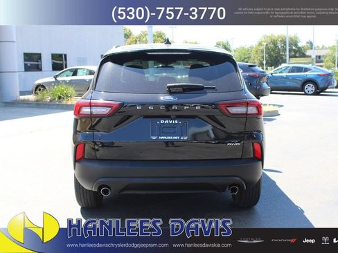 Used 2025 Ford Escape ST-Line AWD/4WD image 8