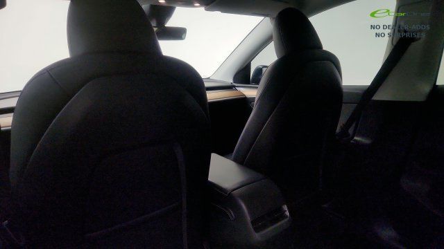 Used 2025 Tesla Model Y Long Range RWD image 43