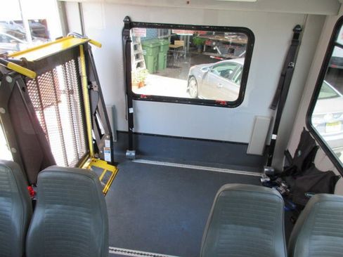 Used 2015 Ford E-350 and Econoline 350 Super Duty RWD image 20