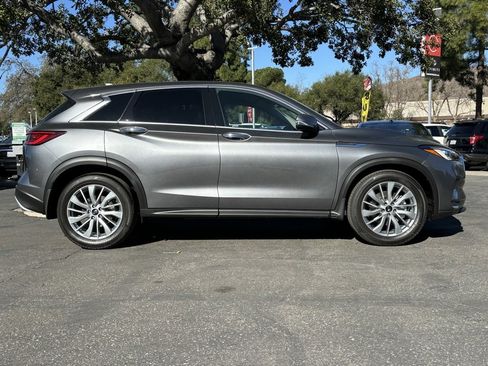 New 2025 INFINITI QX50 Luxe image 2