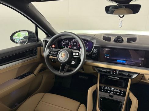 New 2026 Porsche Cayenne Coupe image 19