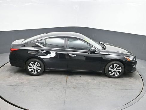 Used 2020 Nissan Altima 2.5 S FWD image 29