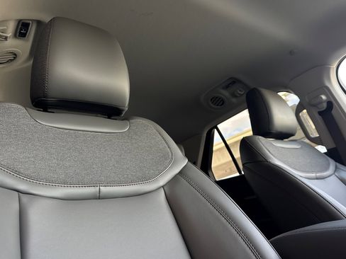 New 2026 Ford Explorer Active image 17