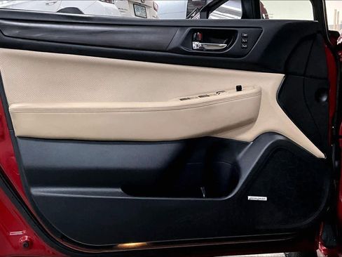 Used 2017 Subaru Legacy 2.5i Limited image 21