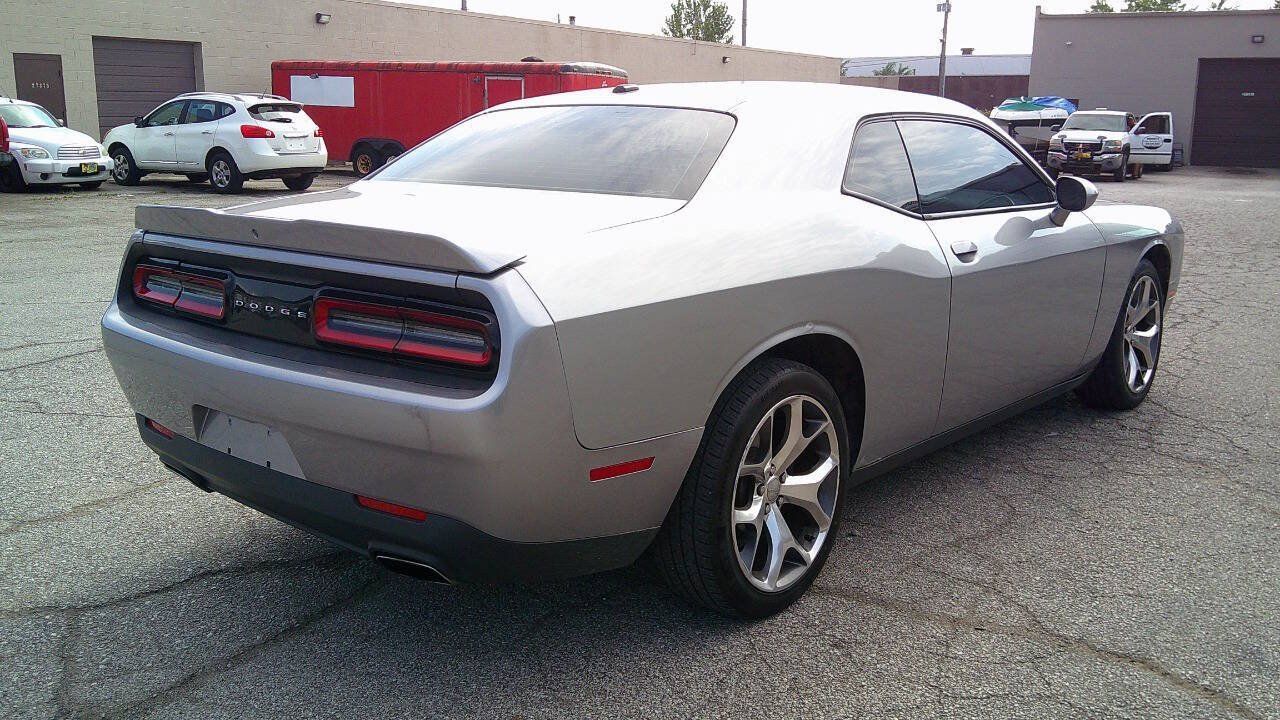 Used 2015 Dodge Challenger SXT Plus RWD image 6