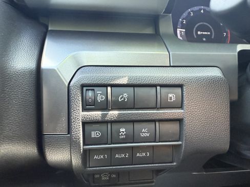 Certified 2025 Toyota Tacoma TRD Off-Road w/ TRD Off Road Upgrade Package AWD/4WD image 6