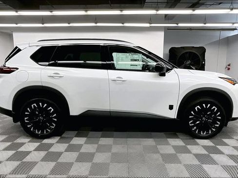 New 2026 Nissan Rogue Dark Armor FWD image 18
