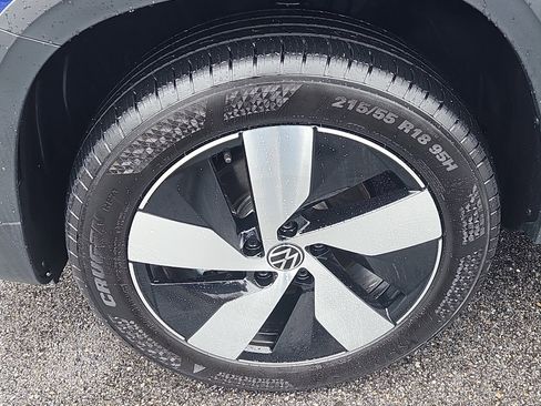 Certified 2024 Volkswagen Taos S AWD/4WD image 5