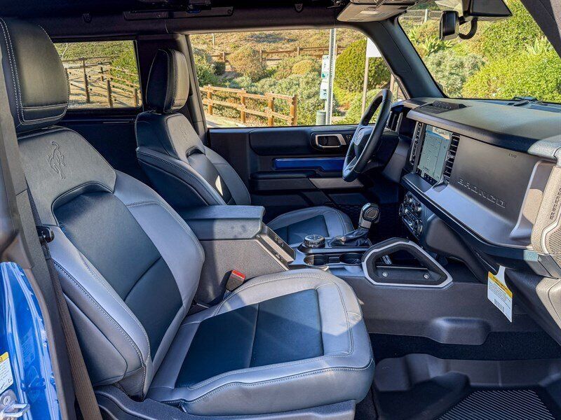 Used 2021 Ford Bronco First Edition AWD/4WD image 27