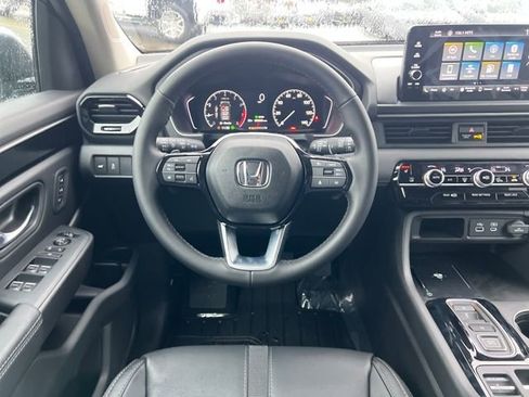 New 2025 Honda Pilot EX-L image 17