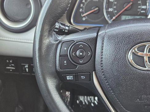 Used 2014 Toyota RAV4 Limited image 31